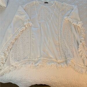 Elegant White Lace Women's Top